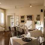 Apart Otel Casa Brenna Tosatto Art Experience 4*