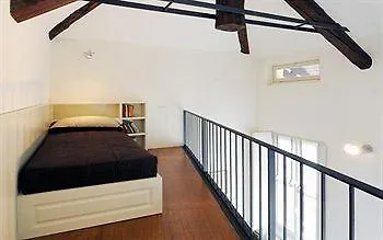 Casa Brenna Tosatto Art Experience לנו